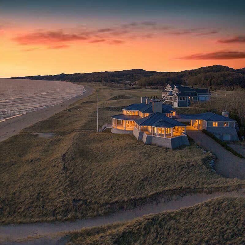 Vrbo Just Revealed Its Top 10 Vacation Rentals of 2025—And You Won’t Believe How Stunning They Are