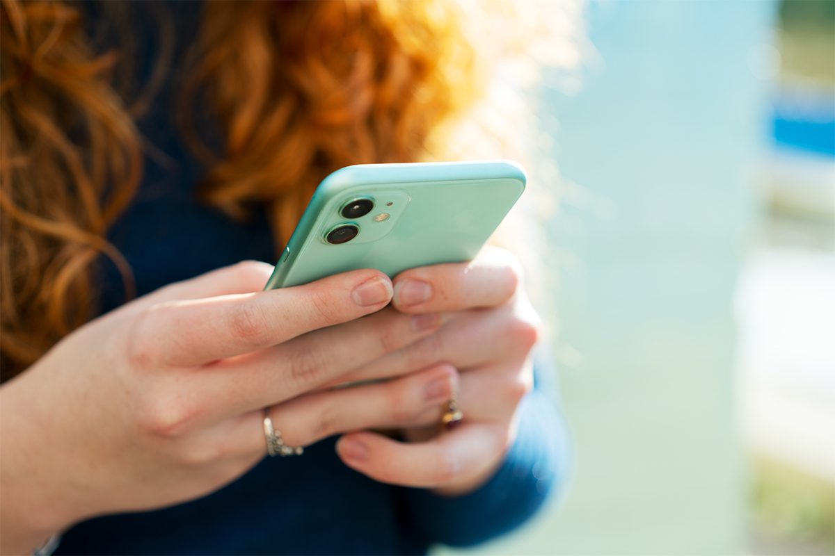 12 Things You Should Never Do Over Text Message